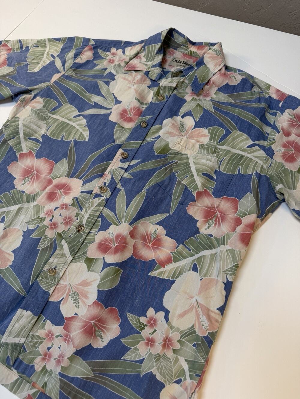 Mens Blue Floral Size M 100% Cotton vintage cooke street hawaiian Shirt
